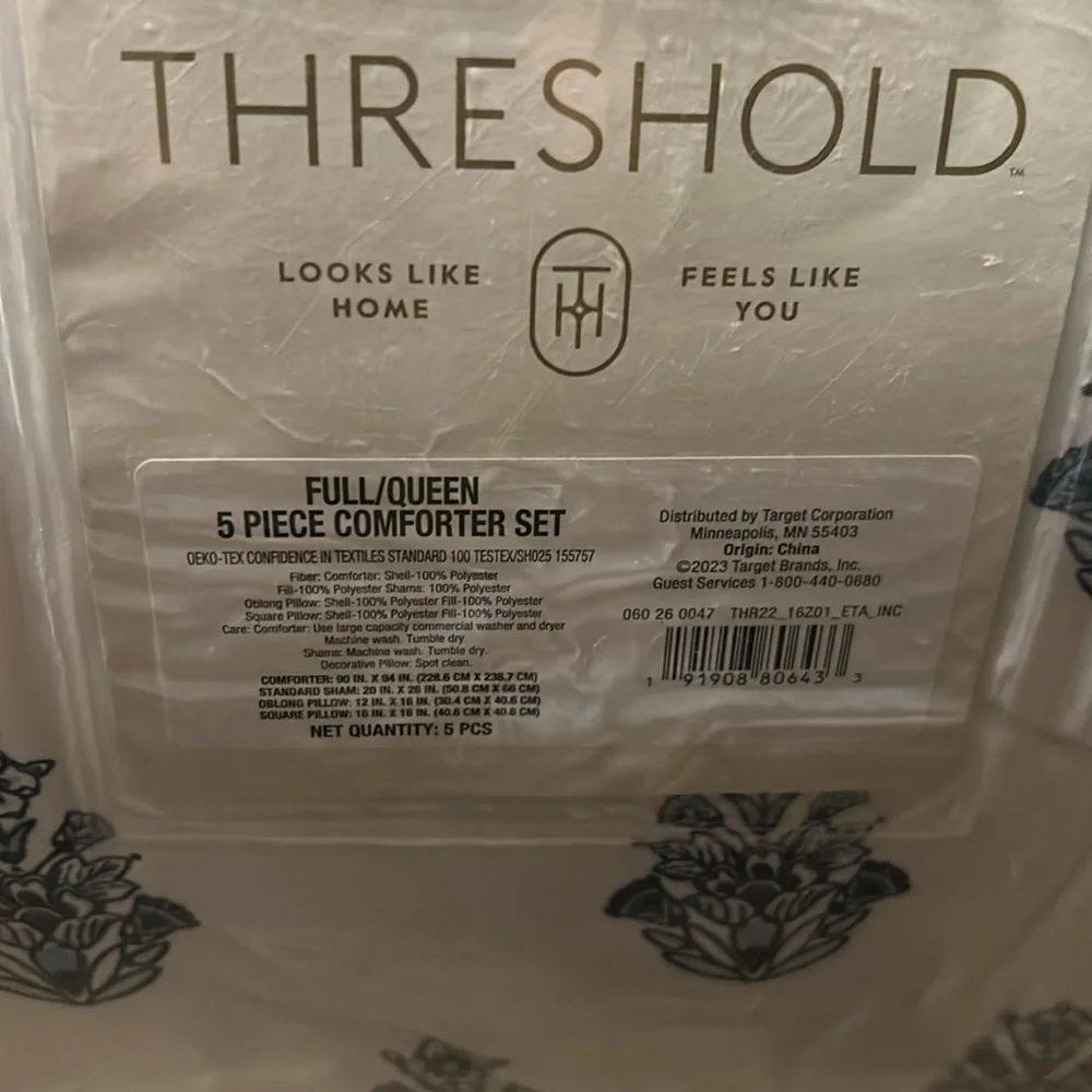 Threshold F/Q 5 Pc Comforter Set , Block Print with Border, Blue/White